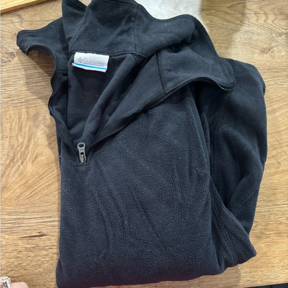 Columbia pullover